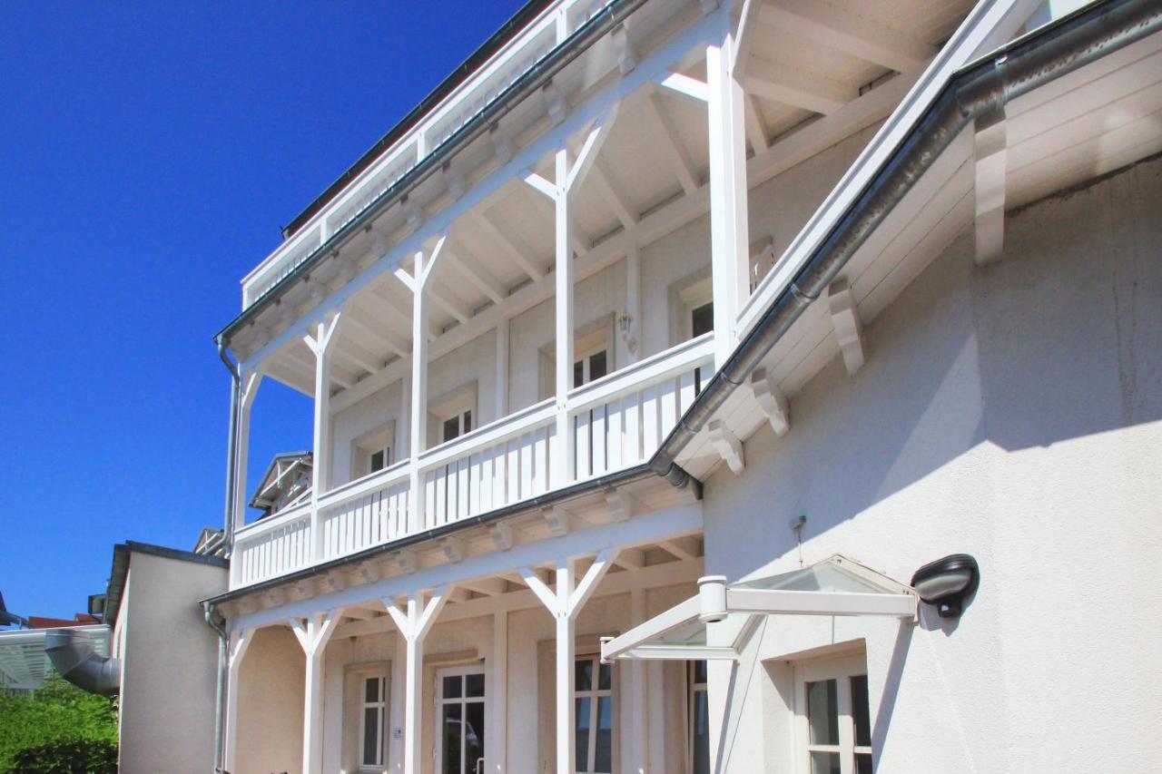 Strandnahe 2-Raum-Ferienwohnung Im Zentrum - Residenz Strandeck Fewo 02 Goehren  Exterior photo